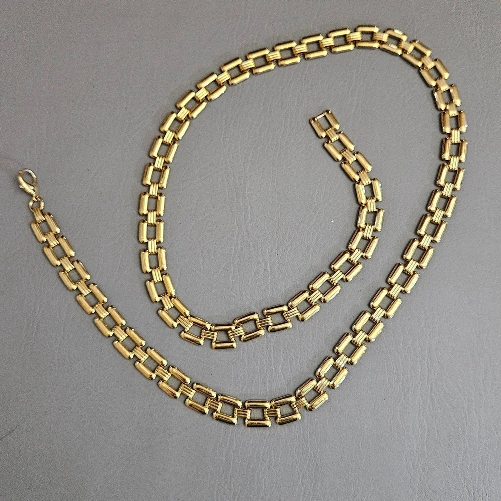 Gold Tone Square Chain Belt Ribbed Adjustable Lobster Clasp 43